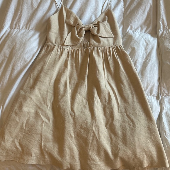 Alice & Olivia Beige Bow Spaghetti Strap Dress Size 6 - Picture 3 of 7